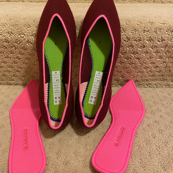 Rothy’s Merino Wool points in currant - size 9 - Picture 6 of 9